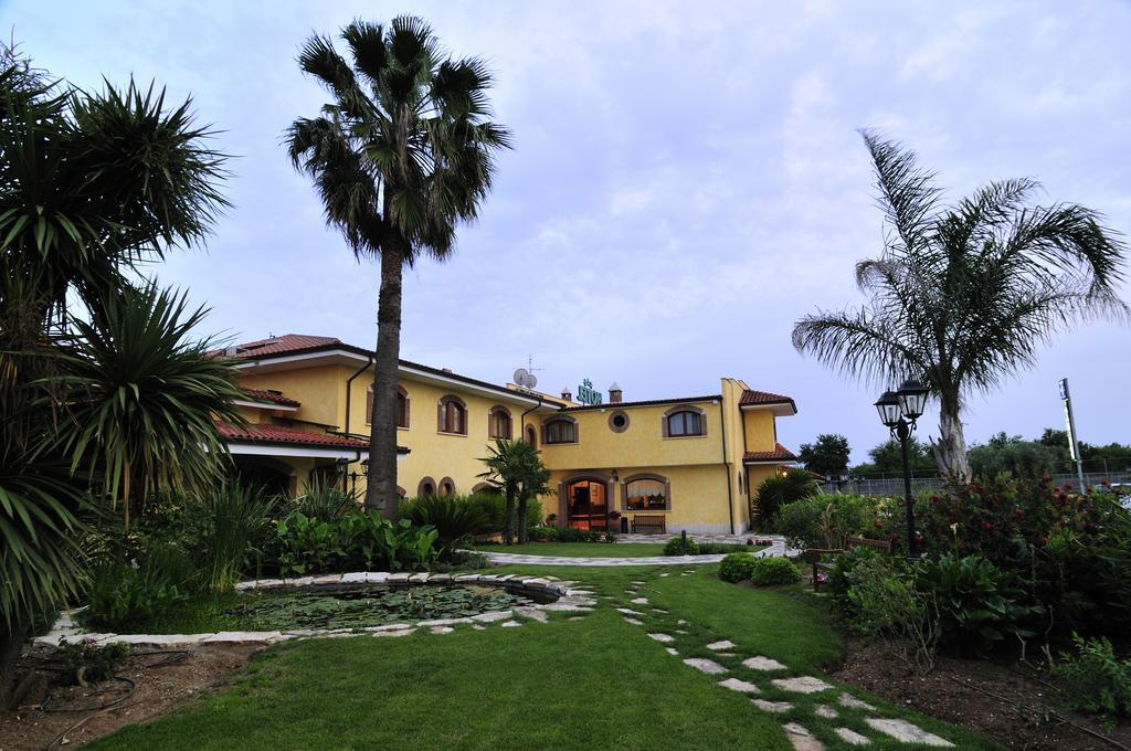 La Locanda Del Cavaliere Borgo Montello Екстериор снимка