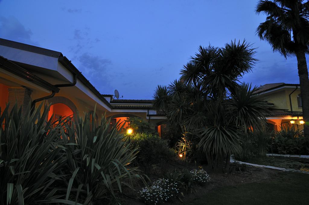 La Locanda Del Cavaliere Borgo Montello Екстериор снимка