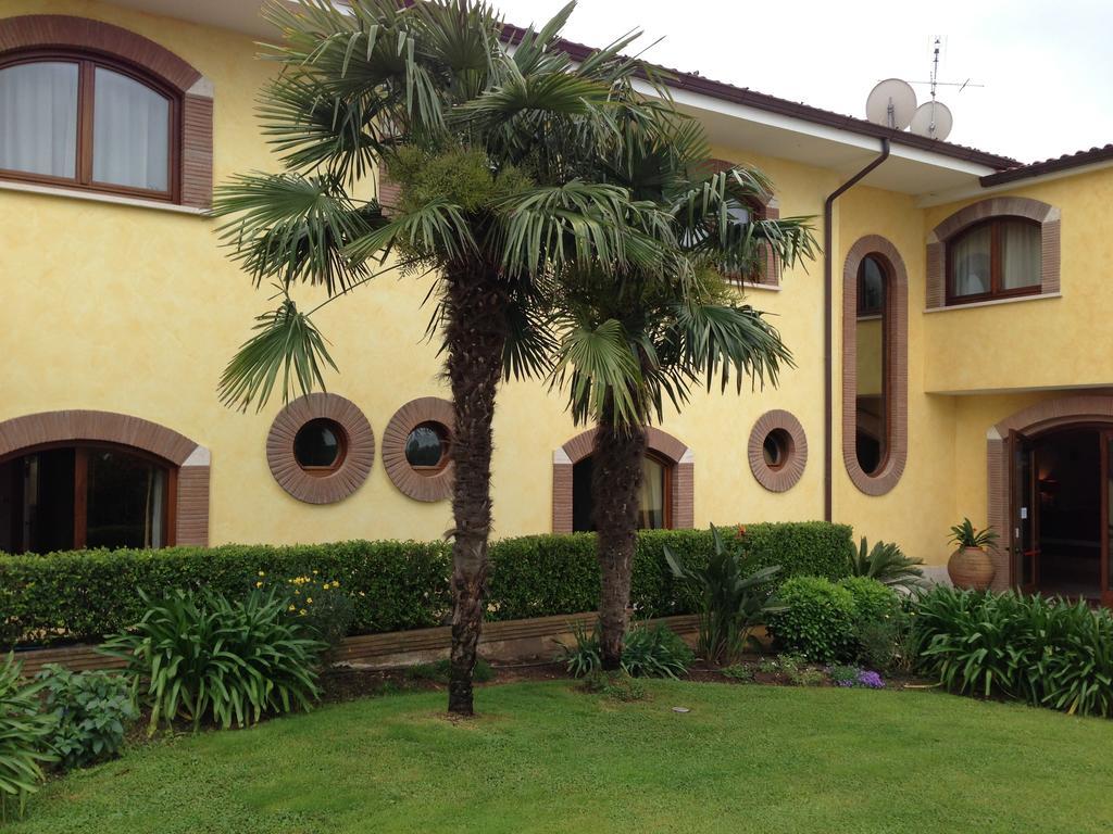 La Locanda Del Cavaliere Borgo Montello Екстериор снимка