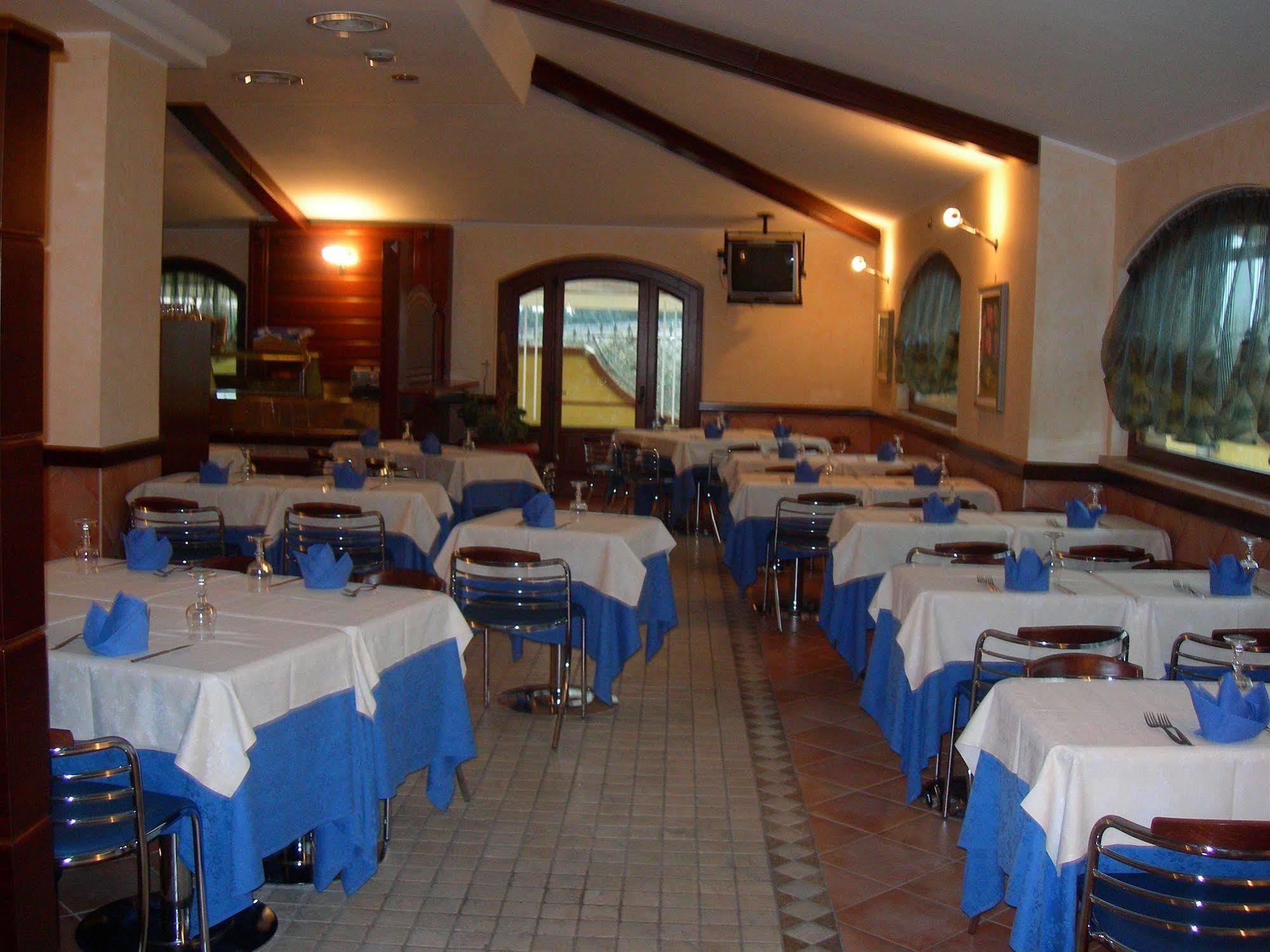 La Locanda Del Cavaliere Borgo Montello Екстериор снимка