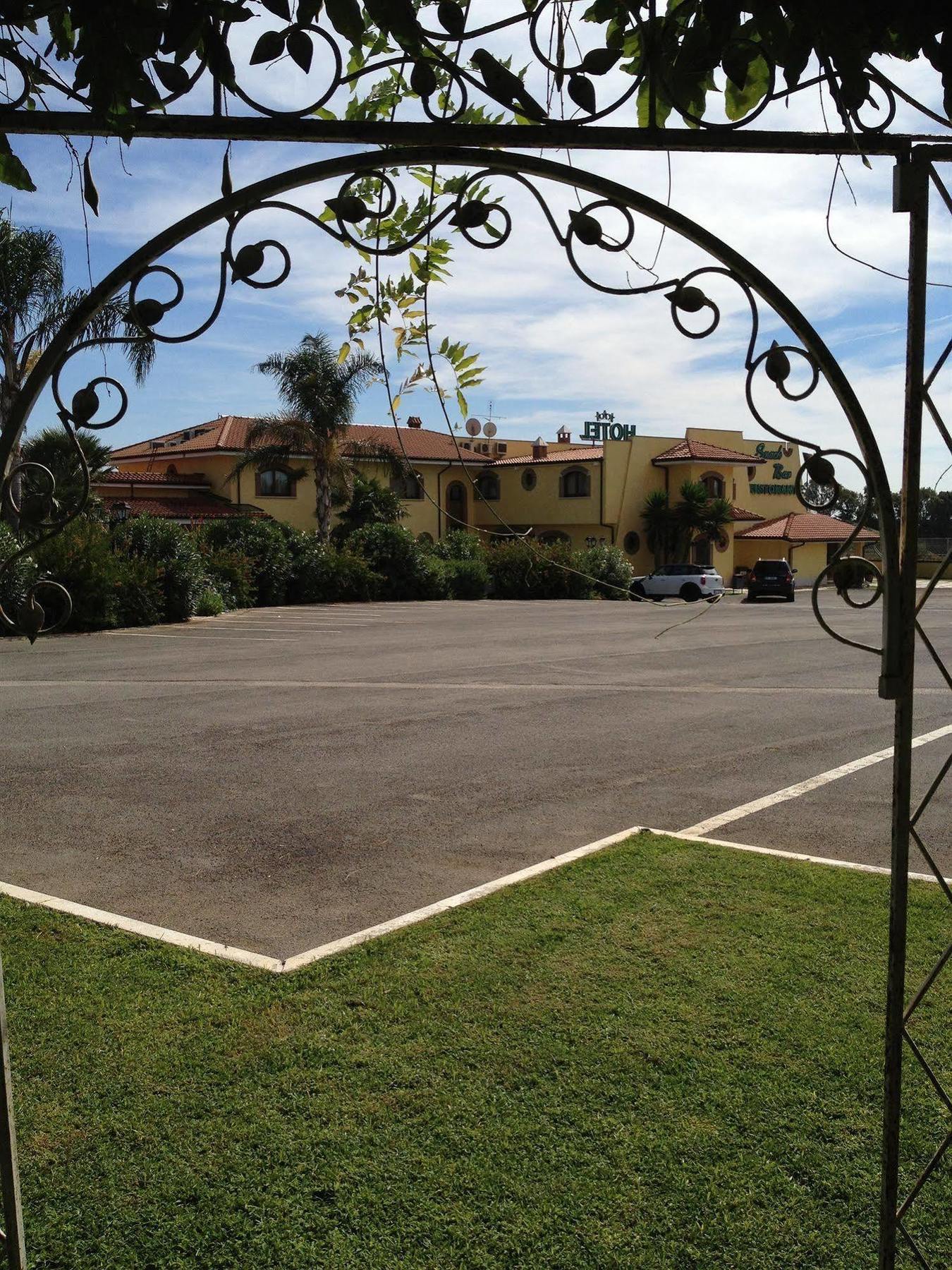 La Locanda Del Cavaliere Borgo Montello Екстериор снимка